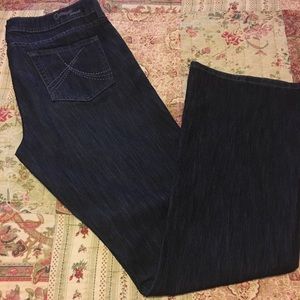 Common Genes jeans